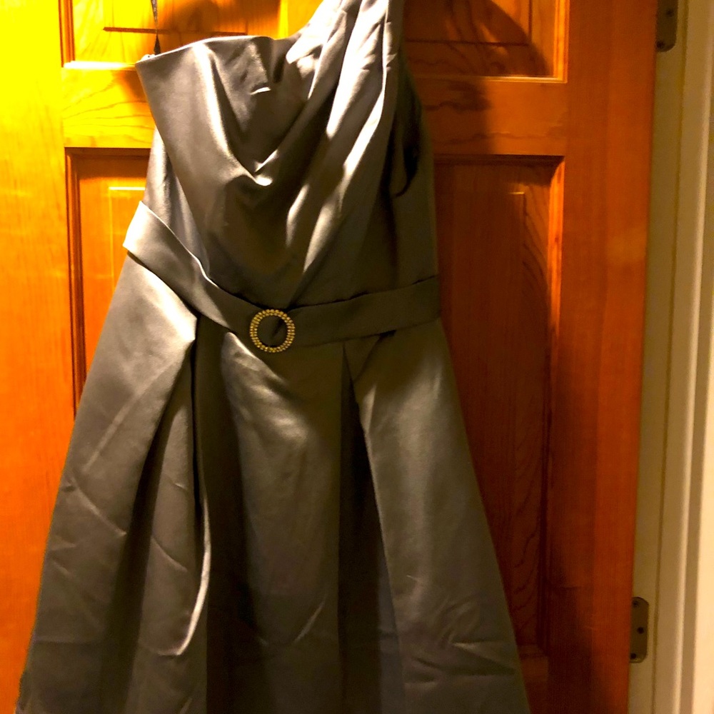 Dress, cocktail, women’s, dressy, satin, sz 6, to knee, grey, NWT, never worn.